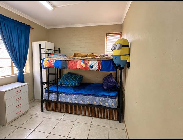 3 BEDROOM HOUSE FOR SALE IN VANDERBIJLPARK CE 2